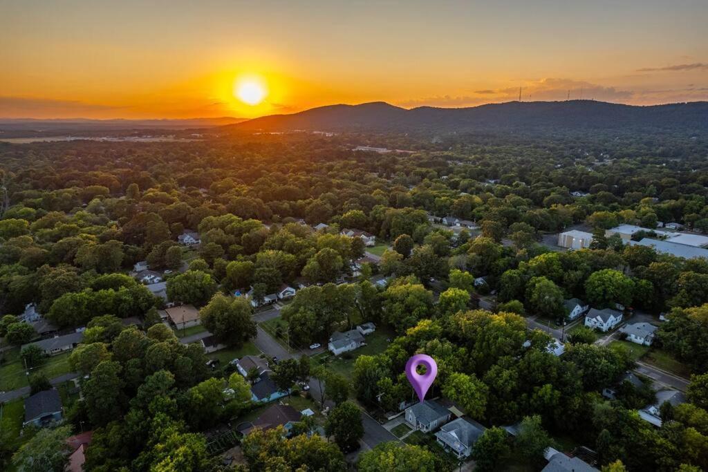 Vineyard Cottage-Pet Friendly & Walk To Oaklawn! Hot Springs Exterior photo